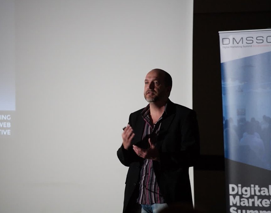 eventzdigital's tweet photo. This great talk from @HarrisDharris is available here. Find out how to rock your #socialmedia https://t.co/586QUSl4rV #dmsso17 https://t.co/Fux9MHt8Tg