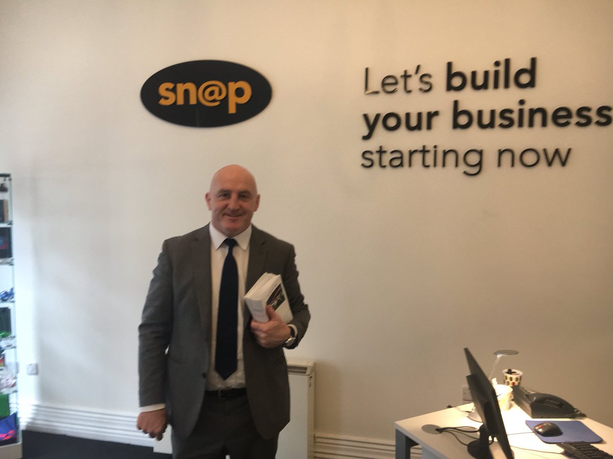 Snap_Limerick's tweet photo. Keith Wood popping into @SnapLimerick to collect his order. On his way to the Autumn Internationals. #IREvRSA https://t.co/9RjY3vHIHU
