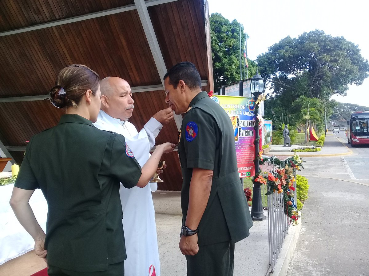En el rectorado de la UMBV se realizó santa misa de acción de gracias. Un acto lleno de fe y agradecimiento a nuestro Dios Padre