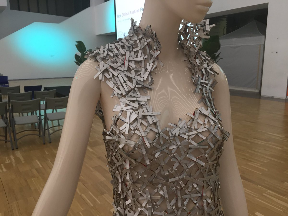 GemmaRullo's tweet photo. Ven a visitarnos a la Feria de Moda Sostenible en el DHUB , hoy y mañana Sábado, consulta las actividades, entrada GRATIS https://t.co/9T0LP8yPcQ… @modasosbcn #BEFF #Upcycling #SlowFashion https://t.co/p0KyYldscn