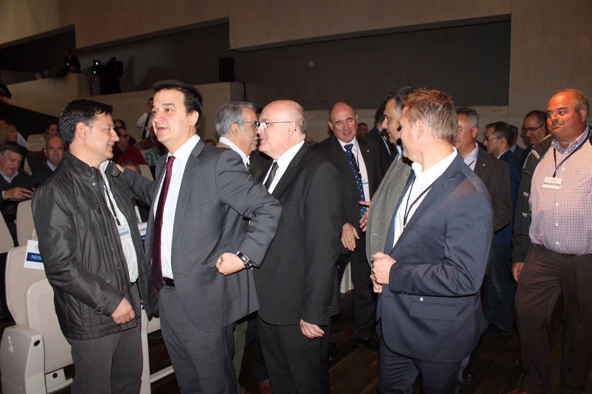 PrsantosP's tweet photo. @gobjccm resalta la calidad #ConBobal y el incremento de la exportación de vinos de #CLM en 1,2% y de @DOManchuela en 40% https://t.co/TutQuGc2Xs