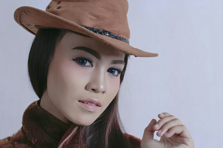 PramaRias's tweet photo. #pose
#beautylover 
#beautyphotography 
#naturalmakeup 
#makeupflawles 
#darkbeauty 
#makeupsoft 
#fashiongram 
#f… https://t.co/fKlEkIO9aF https://t.co/ajhyObuec4