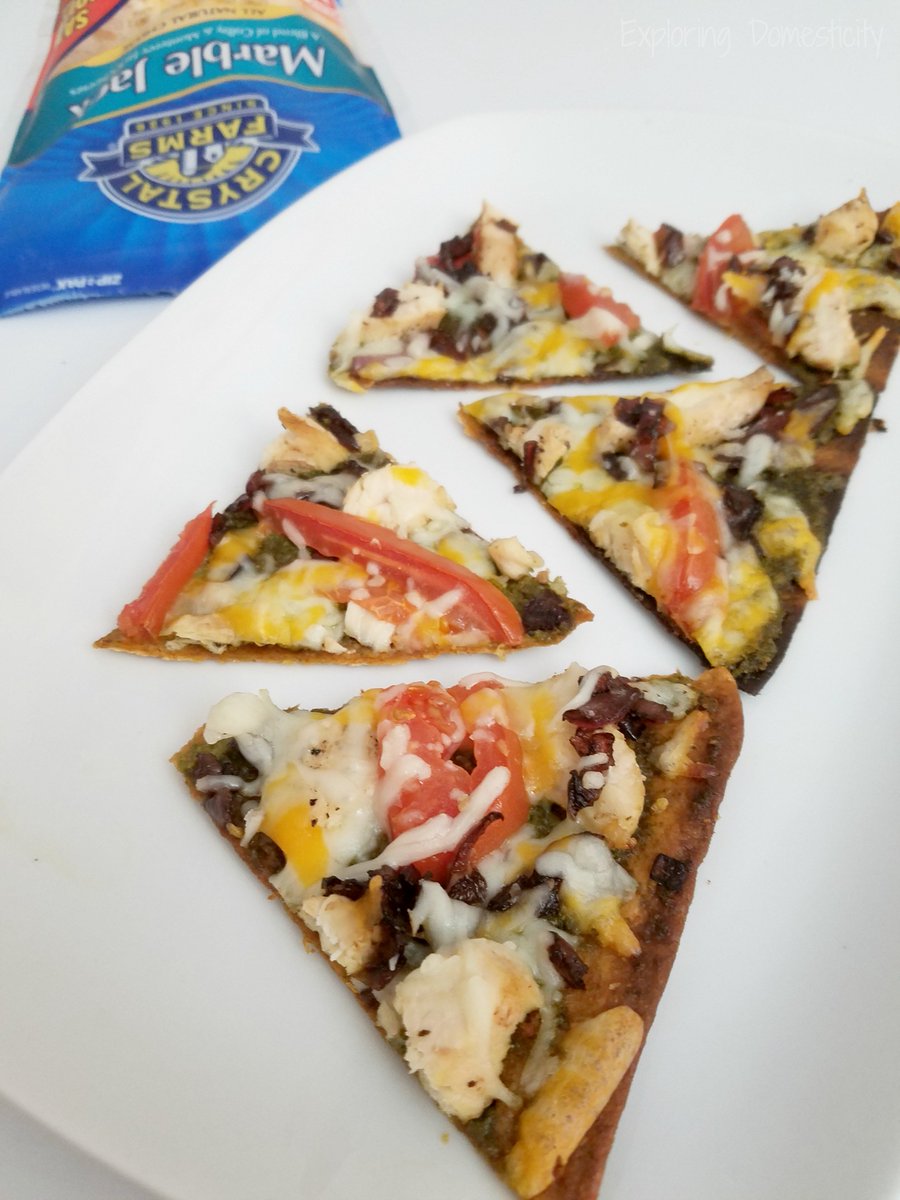 ExpDomesticity's tweet photo. I'm guessing your family likes cheese, right?

WIN some from Crystal Farms! It's so easy! Visit this link https://t.co/ujEK3RFiBk

Then, leave a comment here - https://t.co/HXNeIqr4NG - about what product and recipe you'd like to try. 

That's it!

#ad #cheeseloved #crystalfarms https://t.co/nx1664wByj