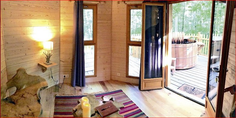 DertourPolska's tweet photo. W #DEROFERTA domki 🏠na drzewie 🌲🌳- Les Cabanes des Grands Chênes🌺 #Raray #Paris dla miłośników ☘przyrody 🌷🌿 https://t.co/Q9e8tnMRVa