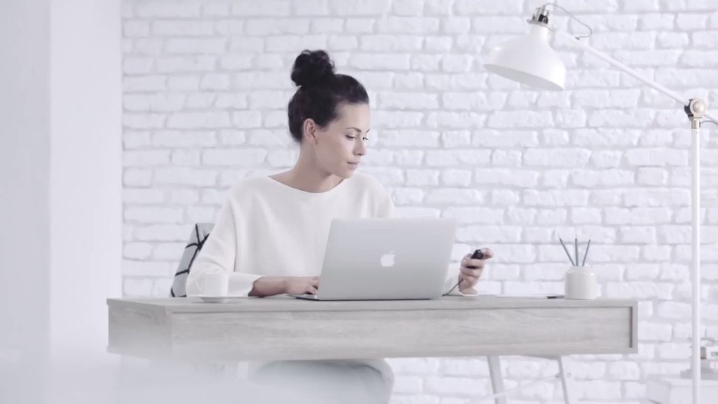 AlertTrade's tweet image. Have you seen the new TREZOR Model T yet? Intuitive. Convenient. Secure. Preorder today at #SecurityMadeEasy #TREZOR #ModelT  via → bit.do/trezor