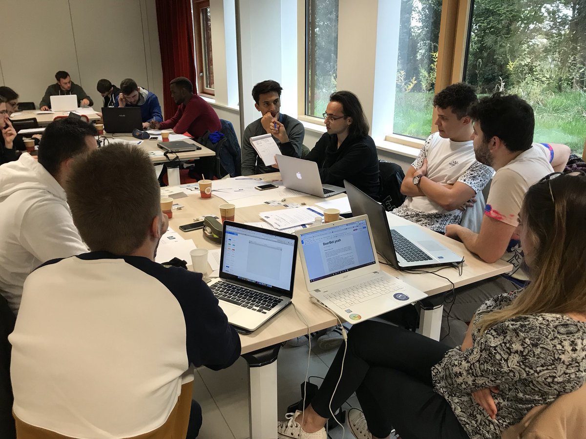 Les étudiants de la <a href="/MIAGEdeNantes/">MIAGE de Nantes</a> travaillent sur les défis proposés par <a href="/Proginov/">Proginov</a> #DefiMiage #30ansMIAGENantes