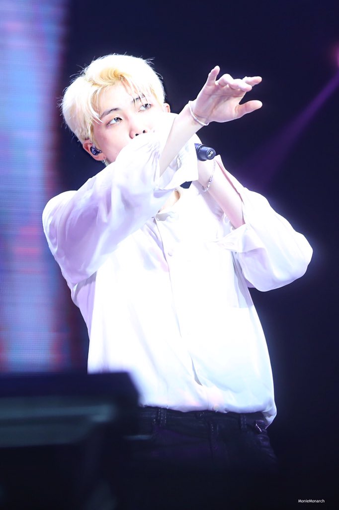 moniemonarch's tweet photo. 171104🌟🌟
#랩몬스터 #RM #RAPMONSTER #남준 #방탄소년단 #김남준 #BTS #RapMonster 
@BTS_twt https://t.co/gWrREjzkQF