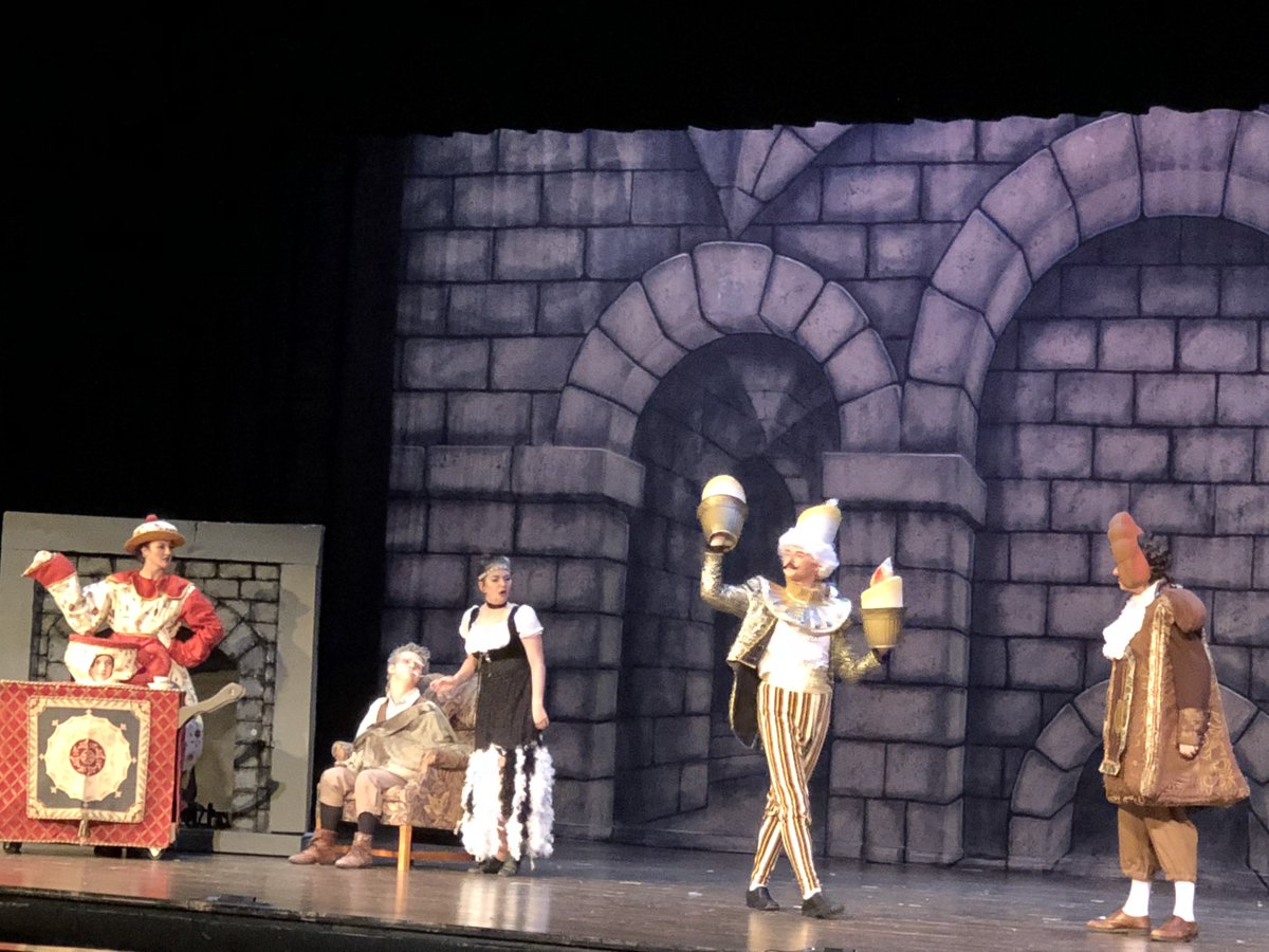 maccaman2's tweet photo. Saw #BeautyAndTheBeast last night @MoHoActivities ! Two candelabra arms up! (arms tired yet, @busher_josh ? Be their guest tonight and/or tomorrow! Bravo!! https://t.co/dApwXxRiEE