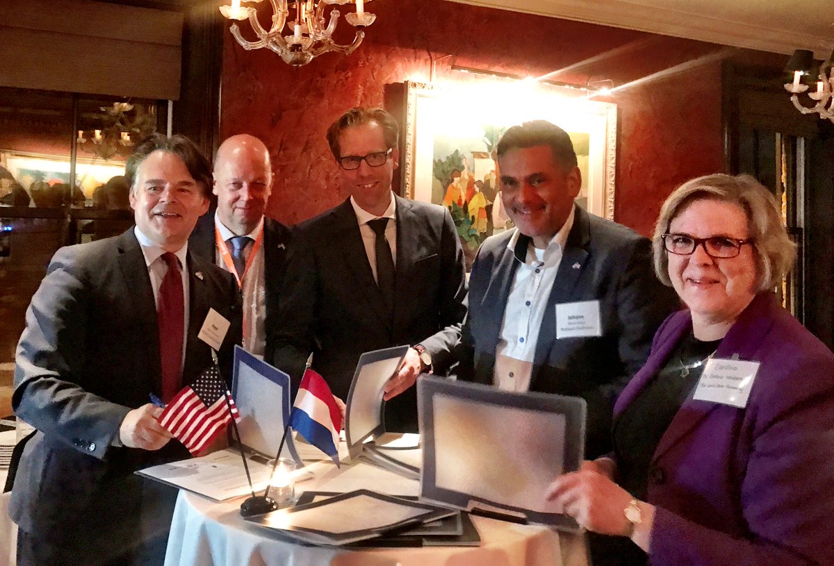ITS_Bureau's tweet photo. Intensievere samenwerking tussen Noord-Brabant en Ohio voor Smart en Green Mobility - https://t.co/ikRFfAIccN https://t.co/hSfyhY0Zzc