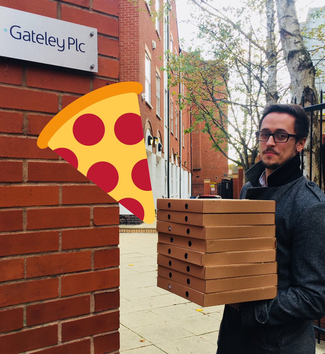 MNEAccounting's tweet photo. Ethan delivering pizzas π to @GateleyPlc #Leicester office. Enjoy! #RandomActsOfLunchtimeKindness https://t.co/0cqD04vcS5