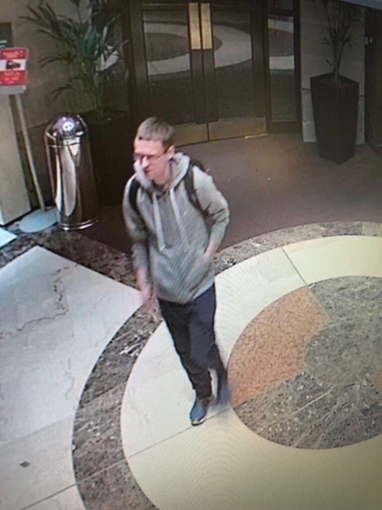 IFAmedia's tweet photo. Gardaí are seeking public assistance in locating Stephen Cullinan, missing since November 2. 
Stephen was last seen near Stephens Green in Dublin.
Anyone with information can contact Henry Street Garda Station on 061-212 400 or the Garda Confidential Line 1800-666 111 https://t.co/S4wuSHDt9b