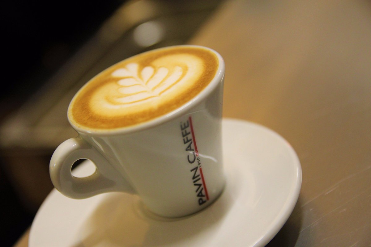 flairtender_snc's tweet photo. .....e anche il terzo giorno di #caffetteria e #latteart è andato! 
E anche stasera grosse sorprese targate #flairtender &amp; @pavincaffe per i nostri nuovi amici! 
Sei ancora in tempo per regalarti la #formazione di alta qualità #cosaspetti? 
https://t.co/3ASDGSlQ0h https://t.co/3EClNqrONR