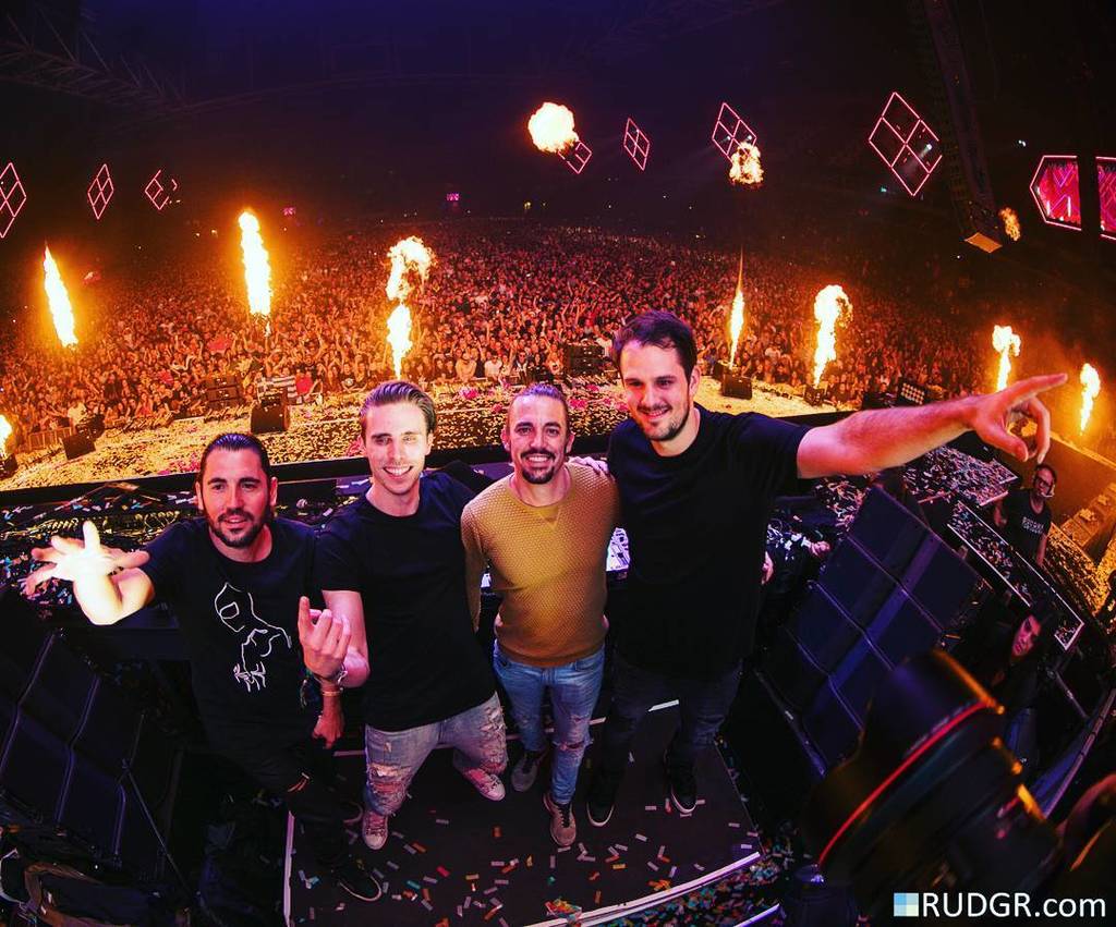 Rudgrcom's tweet image. So, should we call this DV&amp;amp;LM&amp;amp;W&amp;amp;W? 🤔 #AMF2017 ift.tt/2hZItbd