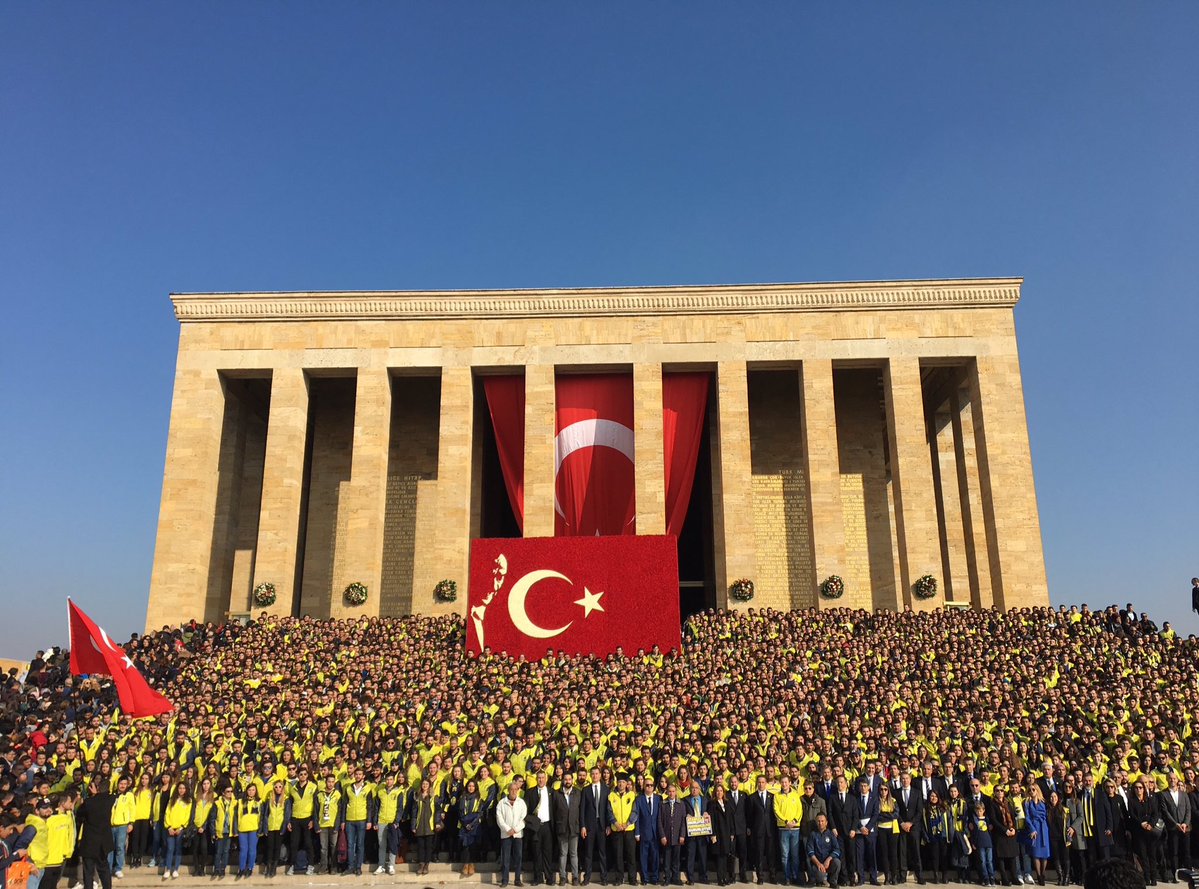 Onur tweet media