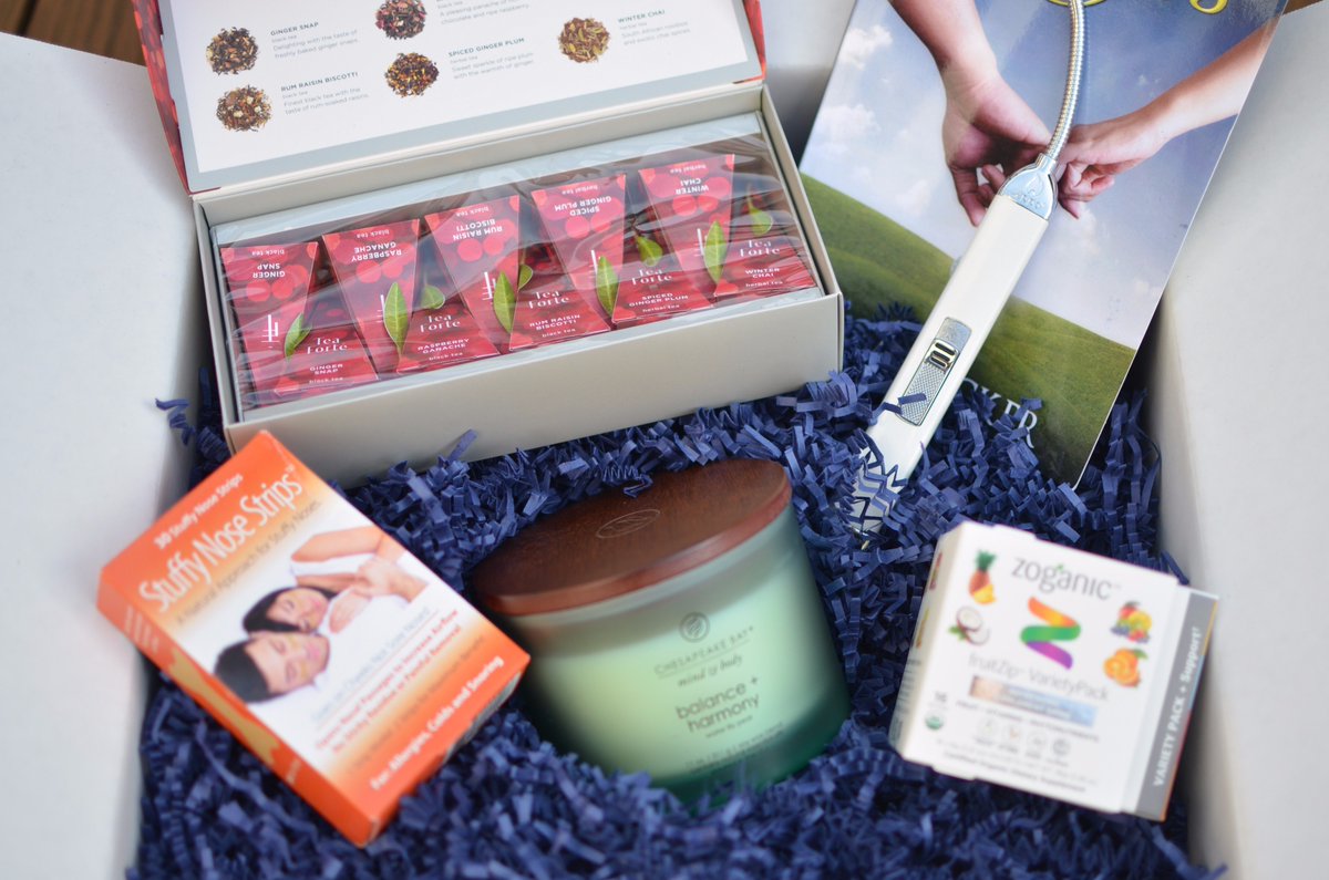 BeingMrsBeer's tweet photo. #AD I am loving this sampling of products I got in my most recent @BabbleBoxxTeam box - the best things you need for the cold weather this year! Head to my post to see them and get discounts on yours! https://t.co/9VV1o22TRA #ColdComfortsBBxx https://t.co/7i0YLlVV5M