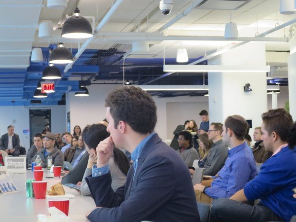 EazyCity's tweet image. It's all about who you know! Ryan talks the importance of networking in #NewYork ow.ly/FiAT30giLBp #livechanging #liveabroad #j1