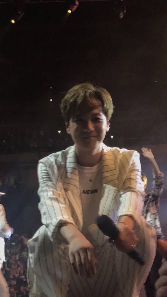 chamimayspeaks's tweet photo. @big_MINPYO1115 당신은이 사진에 사랑스럽게 보입니다 #SuperPopCon https://t.co/Gh4fCvx67D
