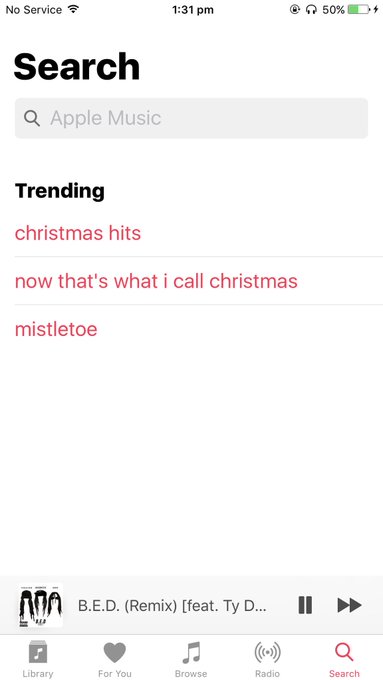 Why are Christmas songs trending already?? It's fucking November smh😩 https://t.co/1tYqqpsrFN