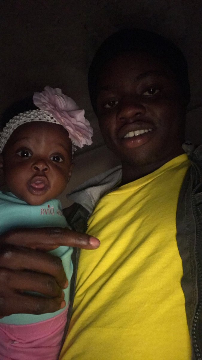 Da4dTY's tweet image. Look at bae 😍😍