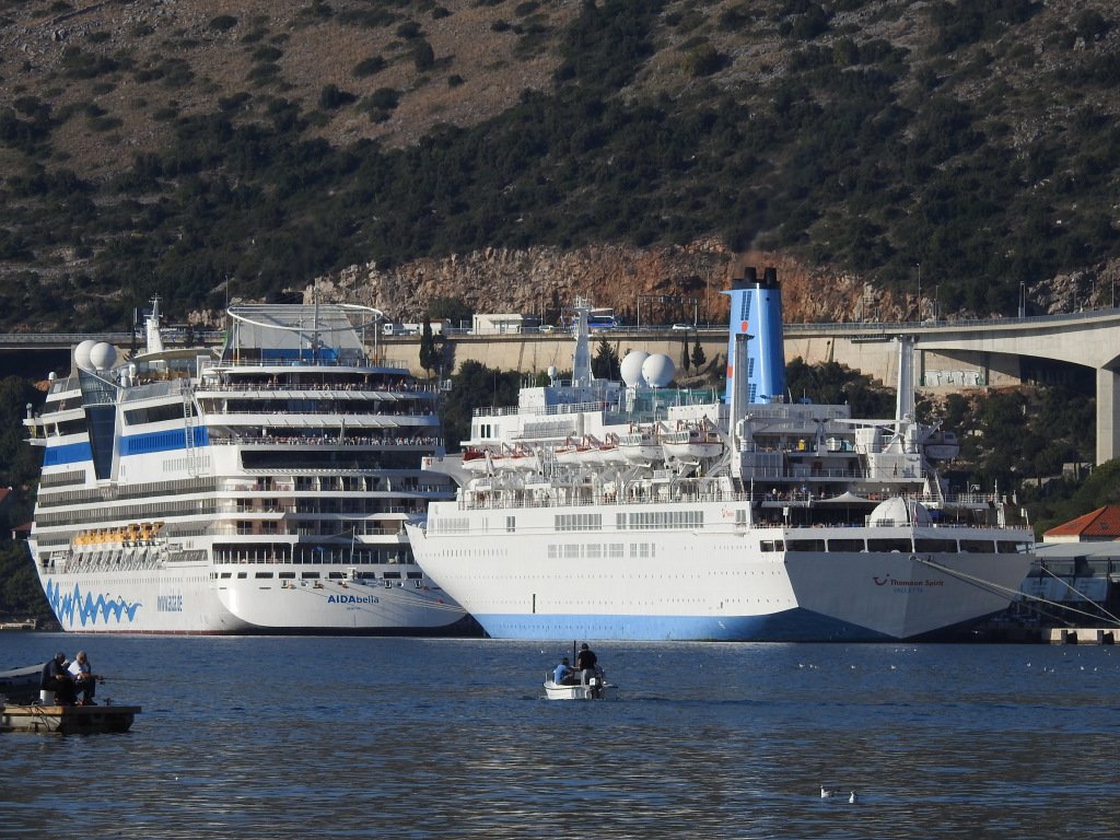 CruiseFerry's tweet photo. Enchanting Coasts – One last time on the Thomson Spirit https://t.co/R5WvJ5rEtf https://t.co/9WuuLAPohK