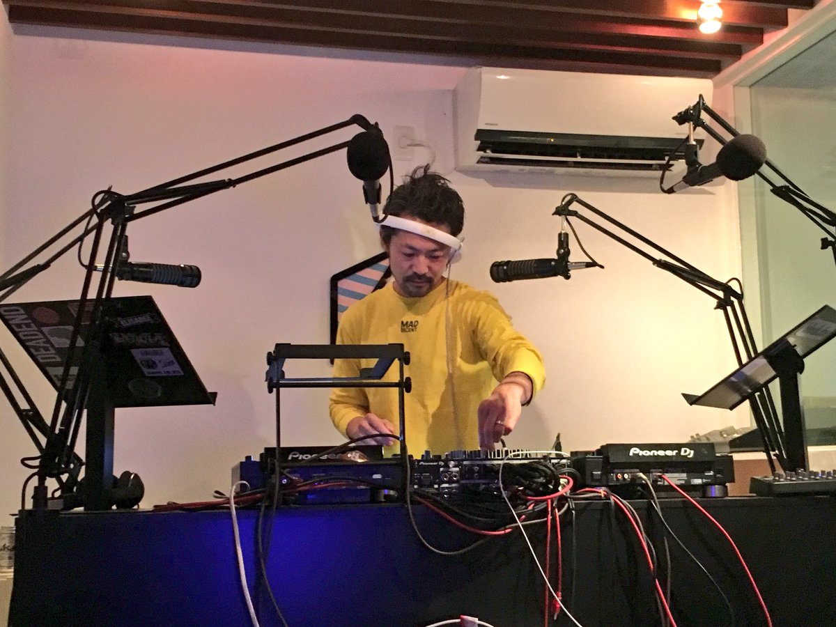 FUJIMONOFFICIAL's tweet photo. Jaxx da Yellow Works!! #blockfm https://t.co/gjnvAf8I9e