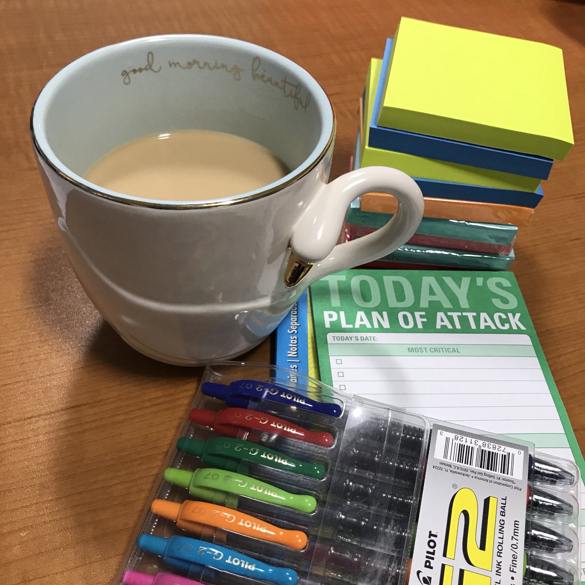 alliwanzflowers's tweet photo. Friday...you are about to get owned! 😱😎✅❣️#GettingThingsDone #swangoals #fortheloveofstickynotes https://t.co/jK5BGsOOVe