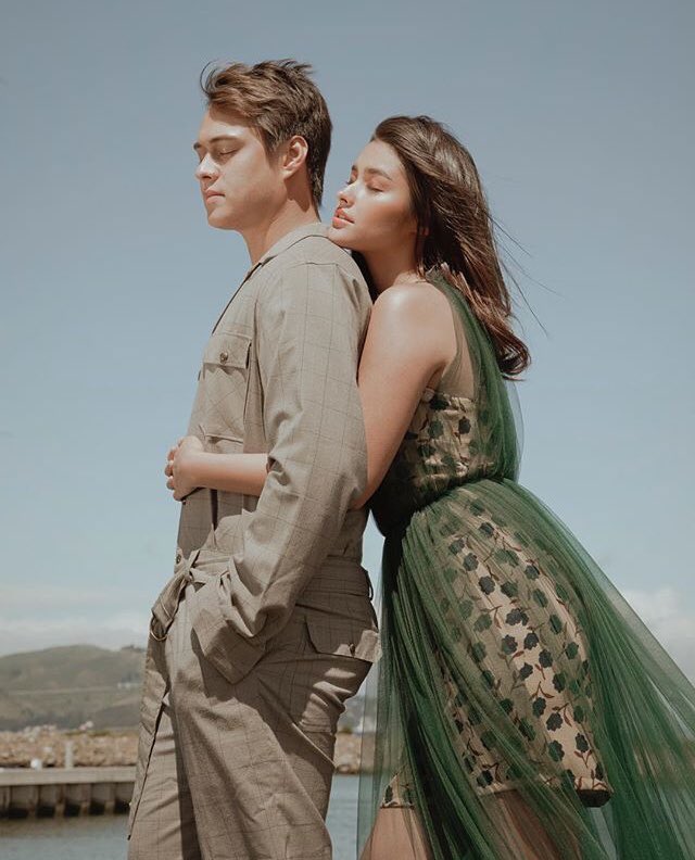 lizquenvibe's tweet photo. everything feels better with you by my side https://t.co/fMDGBw7R1T