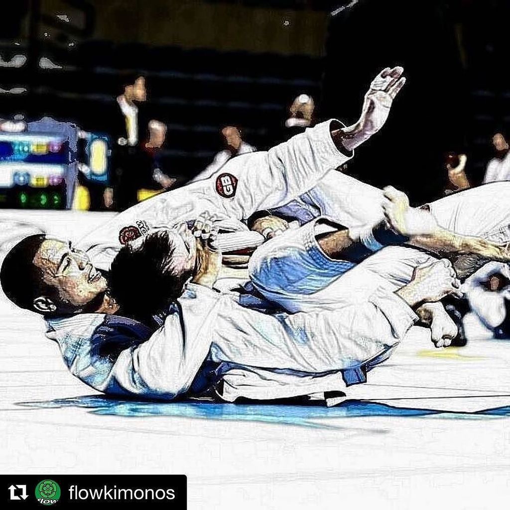 AlphaCatClothes's tweet photo. #Repost @flowkimonos (@get_repost)
・・・
#Repost @ninja_arcangel
・・・
#throwbackthursday working in that collar choke… https://t.co/7eY0duAkH3 https://t.co/WA8oLUn8oM