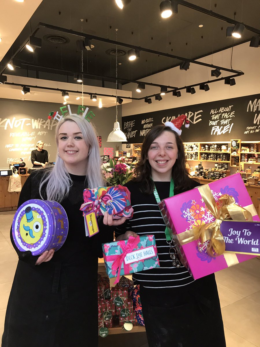 LushWakefield's tweet photo. We are starting to feel a little Christmassy here today! #lush #lushwakefield #lushchristmas #christmasshopping https://t.co/U3760mrxRS