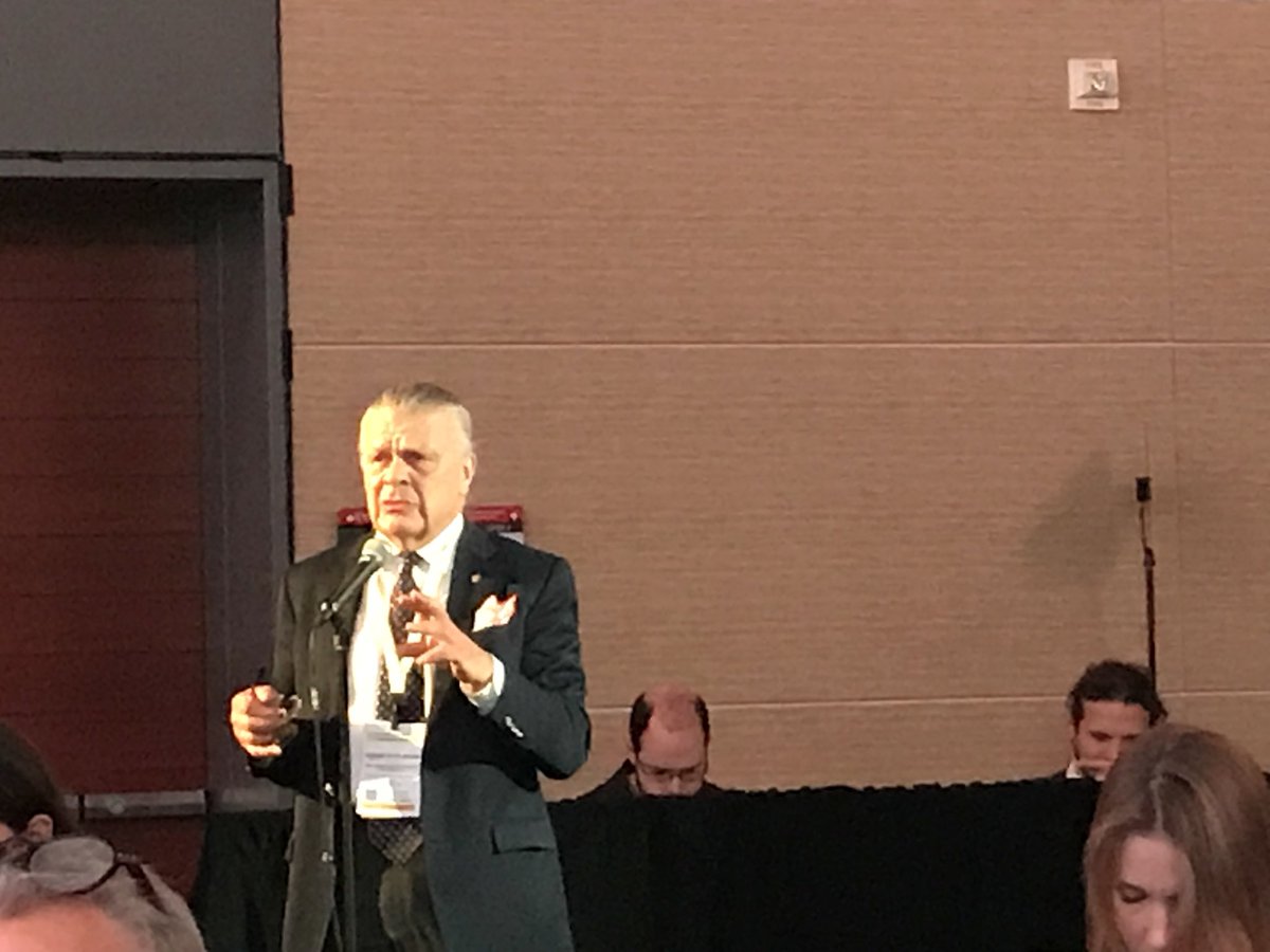 CarlaMays's tweet photo. Discussing public works & sector requirements for #SITES #LEEDND use #publicpolicy & #procurement .@USGSA leading the way in DC #Greenbuild17 @ASPANational @AIANational #SmartCohort https://t.co/Aw7QmF5ugb