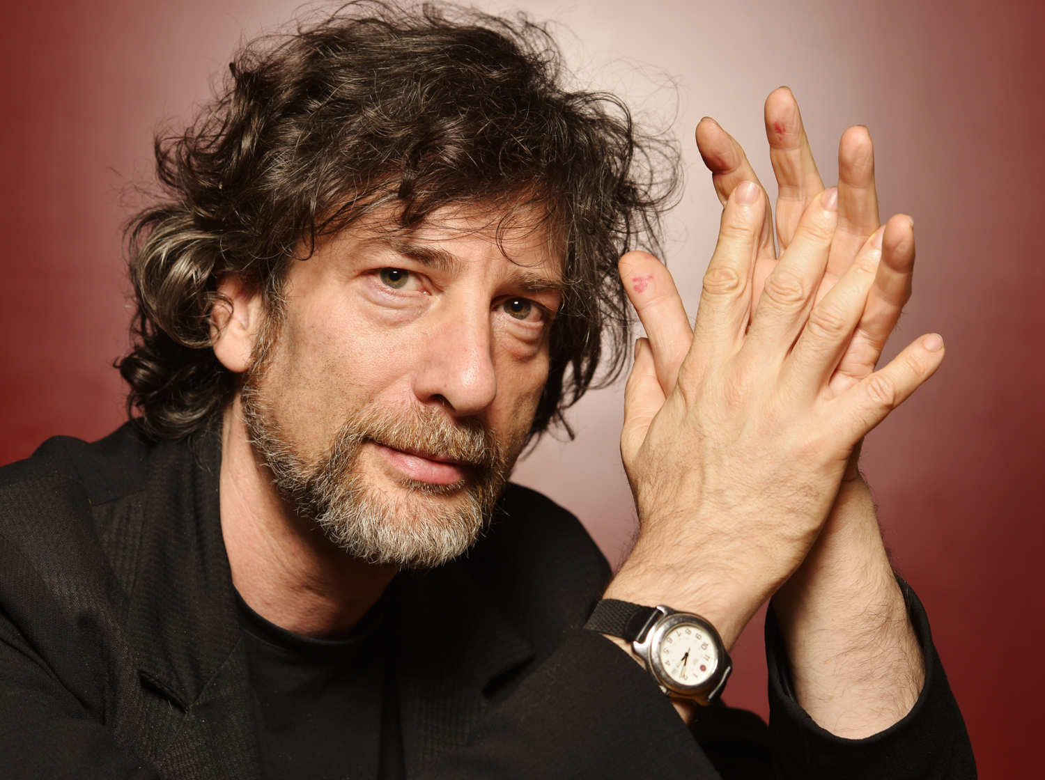 We wish a very happy and healthy 57th birthday to one Mr. Neil Gaiman today! 