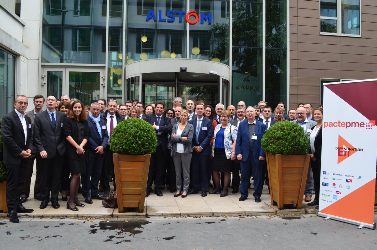 Pole_ASTech's tweet photo. Aujourd'hui : copil de lâaction « Destination ETI » dont le pĂŽle est partenaire aux cĂŽtĂ©s de @PactePME, @Airbus, @thalesgroup, @SAFRAN et de @mecapole #destinationETI https://t.co/6j9zoPexEU