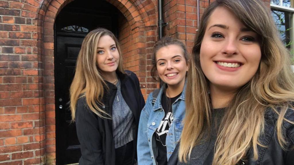 RhubarbBlogger's tweet image. Throwback to the time when there was more than 1 girl in 120 👯 ift.tt/2hoDZh8