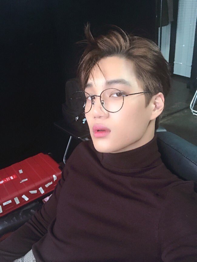 jonginpic's tweet photo. oh god... https://t.co/17lbiBvf9V