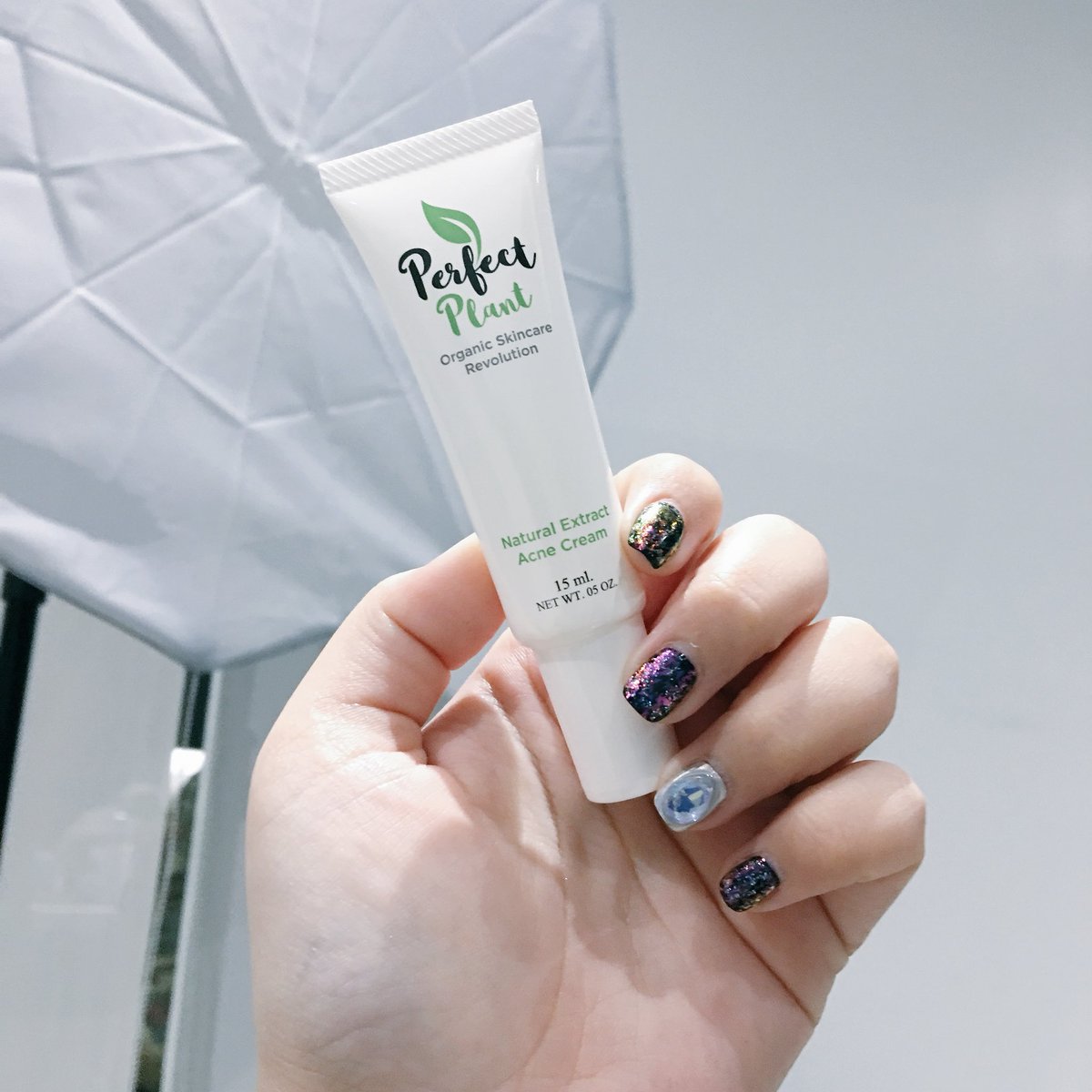 baitongkks's tweet photo. 🍃 ครีมลดสิวออร์แกนิค Perfect Plant คือดี!!
ทาเช้า-เย็น ใช้ต่อเนื่องคือสิวลดลง หน้าเนียนขึ้น ประเด็นคือไม่มีสารเคมี เพราะมีส่วนผสมจากธรรมชาติ 590฿
🍂 สามารถปรึกษาเรื่องสิวกับเจ้าของแบรนด์ได้ด้วย 👍🏻

#ไว้รีวิวห้ามขายของโว้ยย 
#howtoperfect 
#ใช้ดีบอกต่อ https://t.co/Md509exrTn