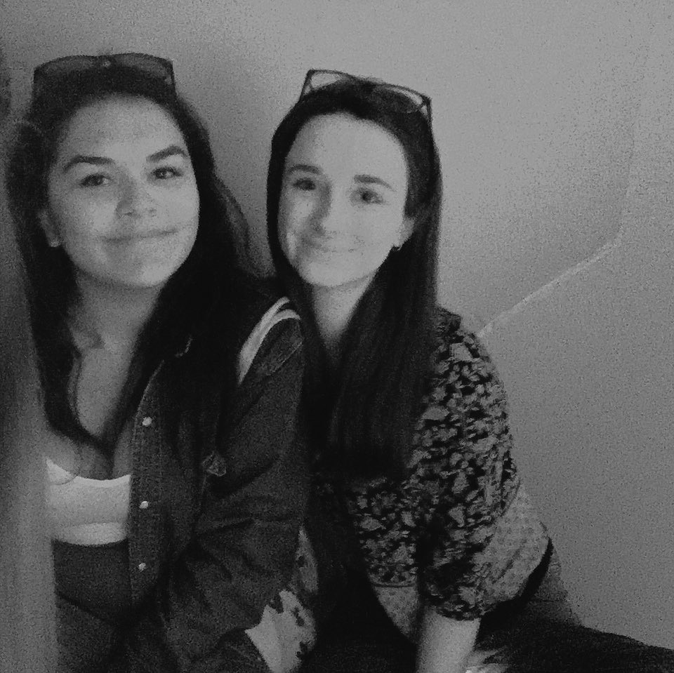 AnjaliDevi_'s tweet photo. Happy birthday to this queen @Helenana_ miss u xxx come home for Christmas soon pls n thanks xx https://t.co/i9sv37TCPI