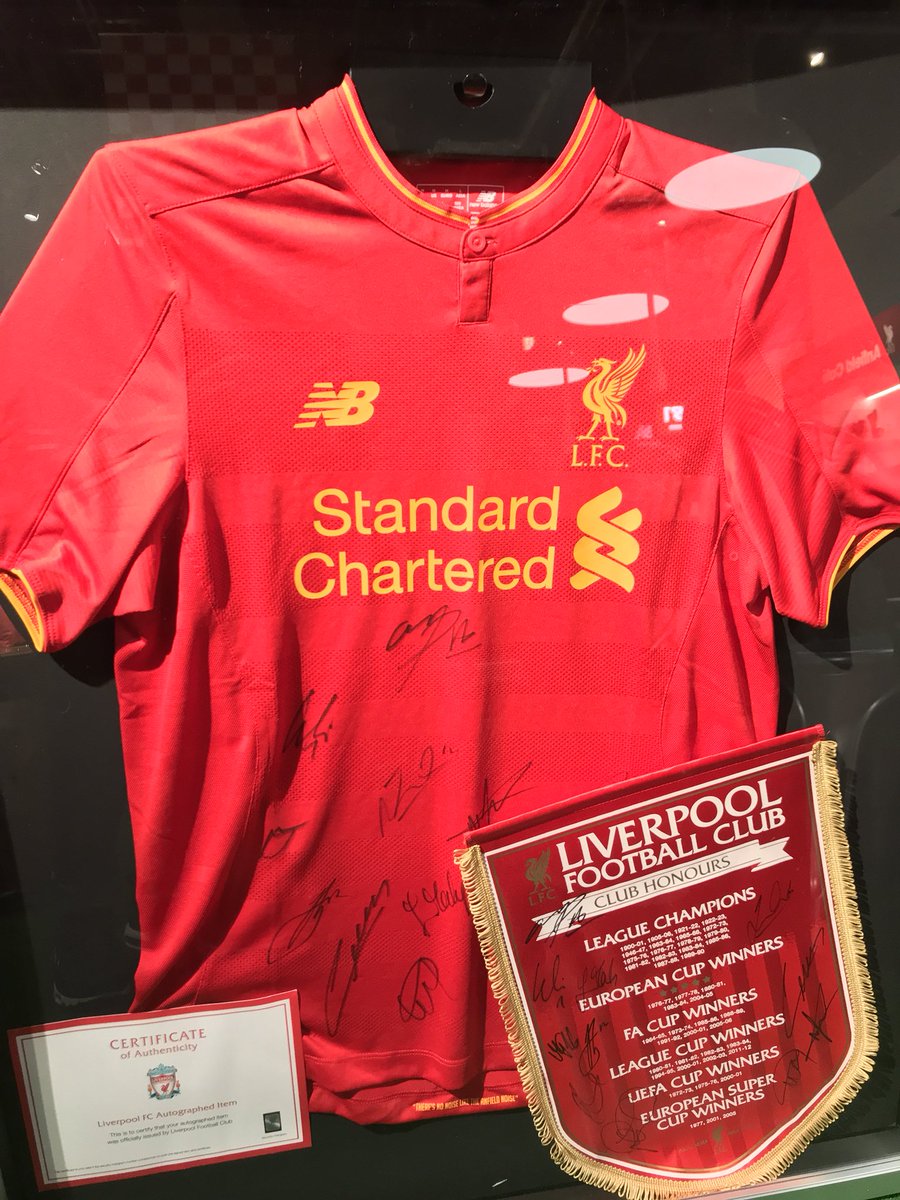 usuk_ynwa314's tweet photo. 楽しかったぁぁぁぁぁ
#リバプールナイト #newbalance  #LFC https://t.co/3htlVfDr35