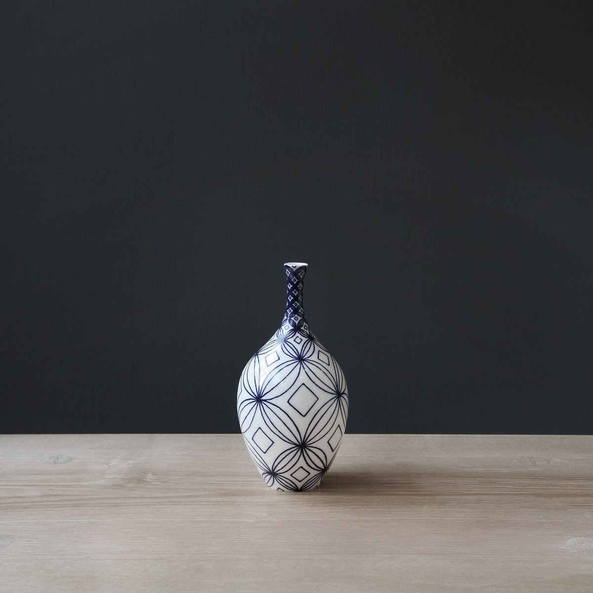 A Friday #ceramics treat, <a href="/RMalinDesign/">Rhian Malin</a> Bottle Forms &amp; Ginger Jars available at the Gallery &amp; now online: snuggallery.bigcartel.com/products?searc…