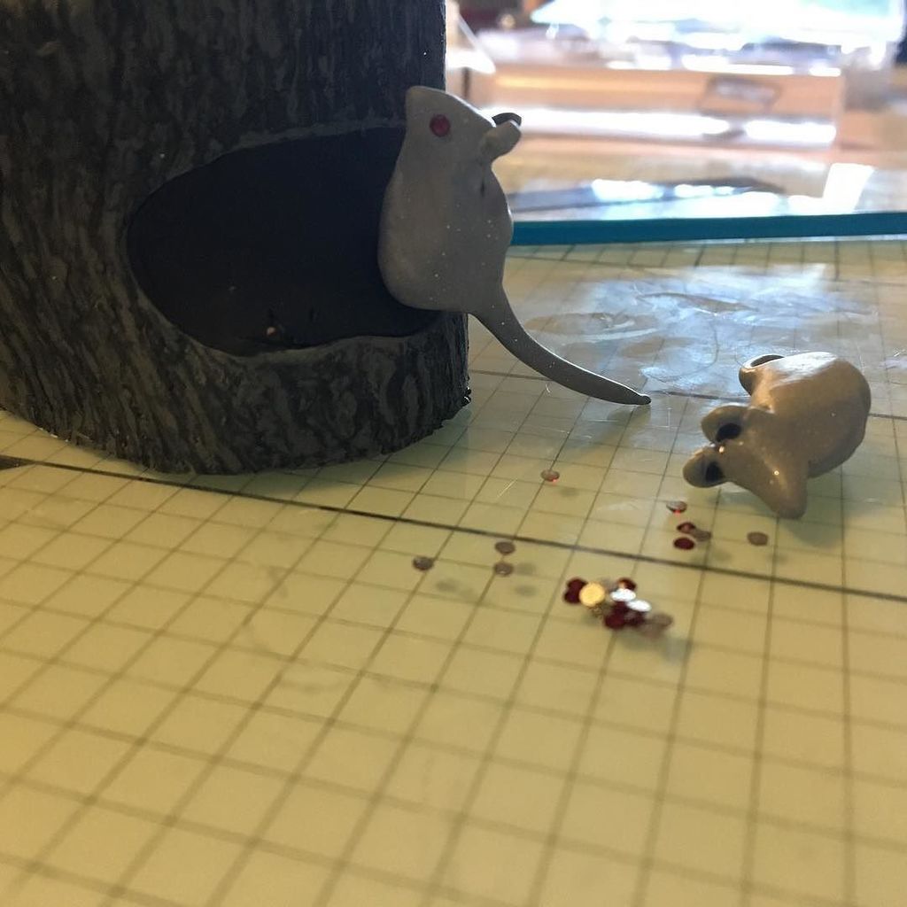 NearingPolymer's tweet photo. Makin’ mousies this morning. #polymerclay with 2mm rhinestone eyes ... https://t.co/q7UdzdCLw6 https://t.co/ukPL7aG0Dj