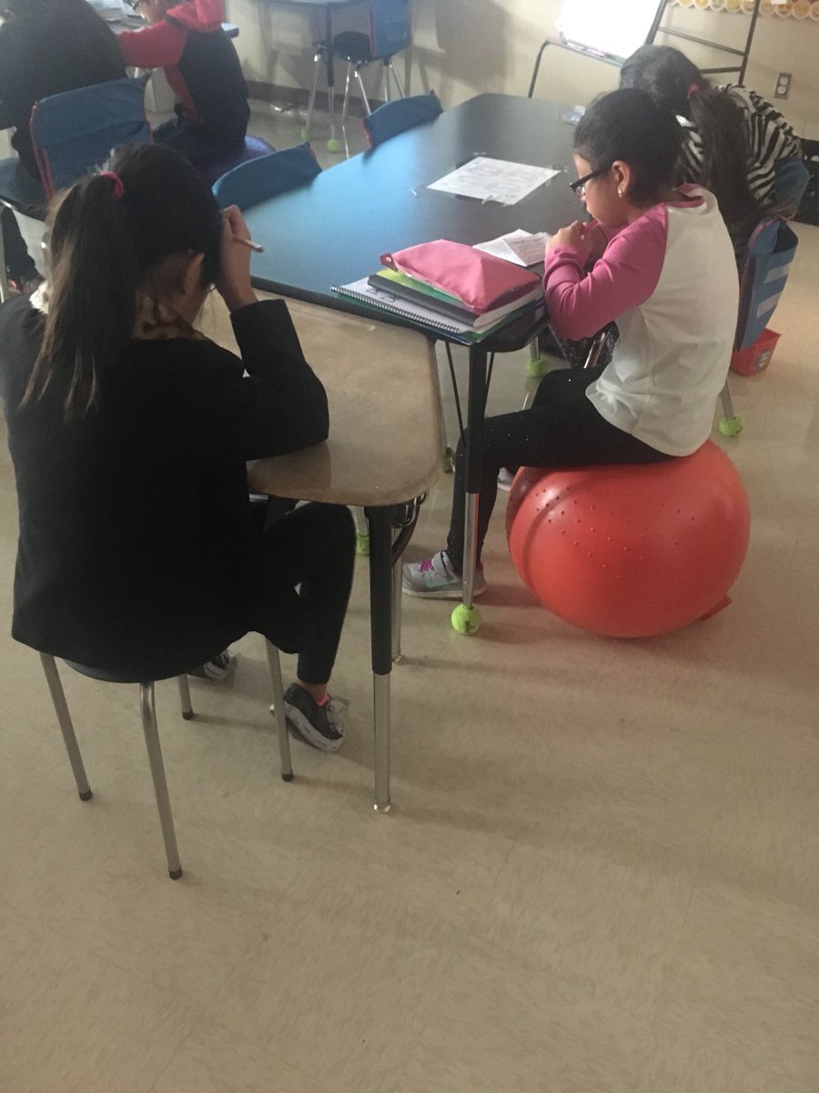 GTlanguagearts's tweet photo. Flexible seating helps these students focus on their daily grammar practice. @gtprincipal186 @GT4thGrade @sdavisGT https://t.co/liNOENWs8n