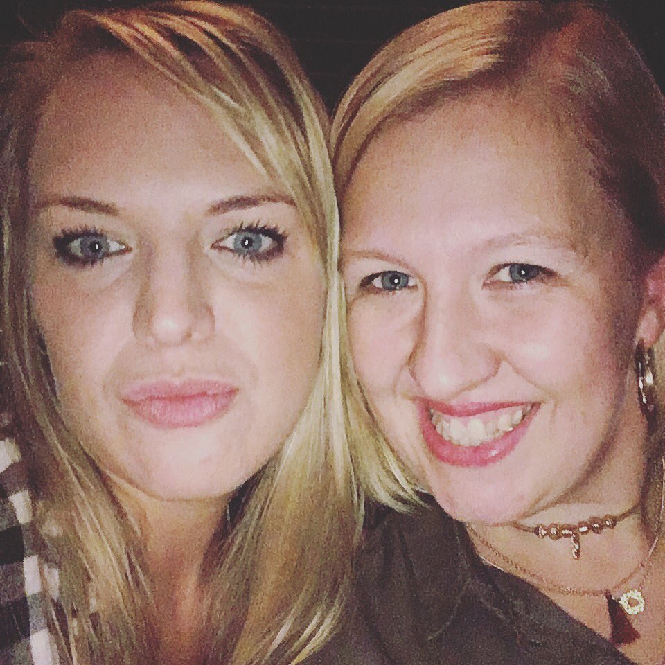 Sarahfeb12's tweet photo. Ready for #fizzfacefriday https://t.co/3sVu8IrIiA