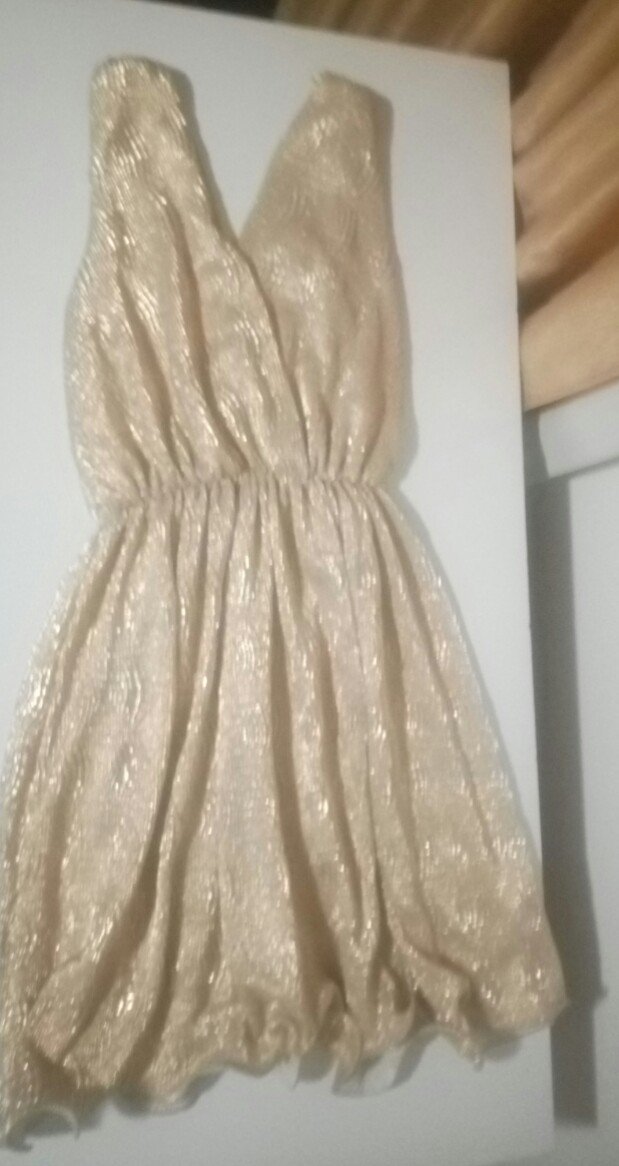 Belu955's tweet photo. Liquido estas prendas✨✨
Short engomado 100
Pollera con cierre atrás 100
Vestido de gala 200 @VivireNuevaCba https://t.co/Dhv4S2yD0O