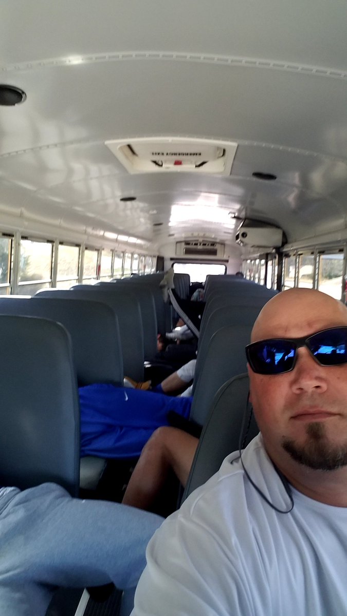 GridIronCoach69's tweet photo. Bussiness Trip! Styling, Profiling, Yellow Bus Riding, Playoff run making, Son of a Guns! Diamonds are 4ever and so are The BEARS! WOOOOOOOOOOO #BEATNETTLETON https://t.co/knvn4bdBSL