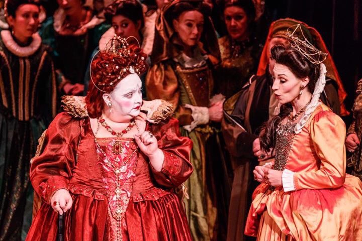 Toi toi to our wonderful colleagues and friends <a href="/MelbourneOpera/">Melbourne Opera</a> for tonight’s premiere of Roberto Devereux! Don’t lose your heads! #BelCanto <a href="/HelenaDix/">Helena Dix FRAM</a> @chatterboxchoo <a href="/AtYourPeril/">Suzanne Chaundy</a> <a href="/greghocking/">greg hocking</a>