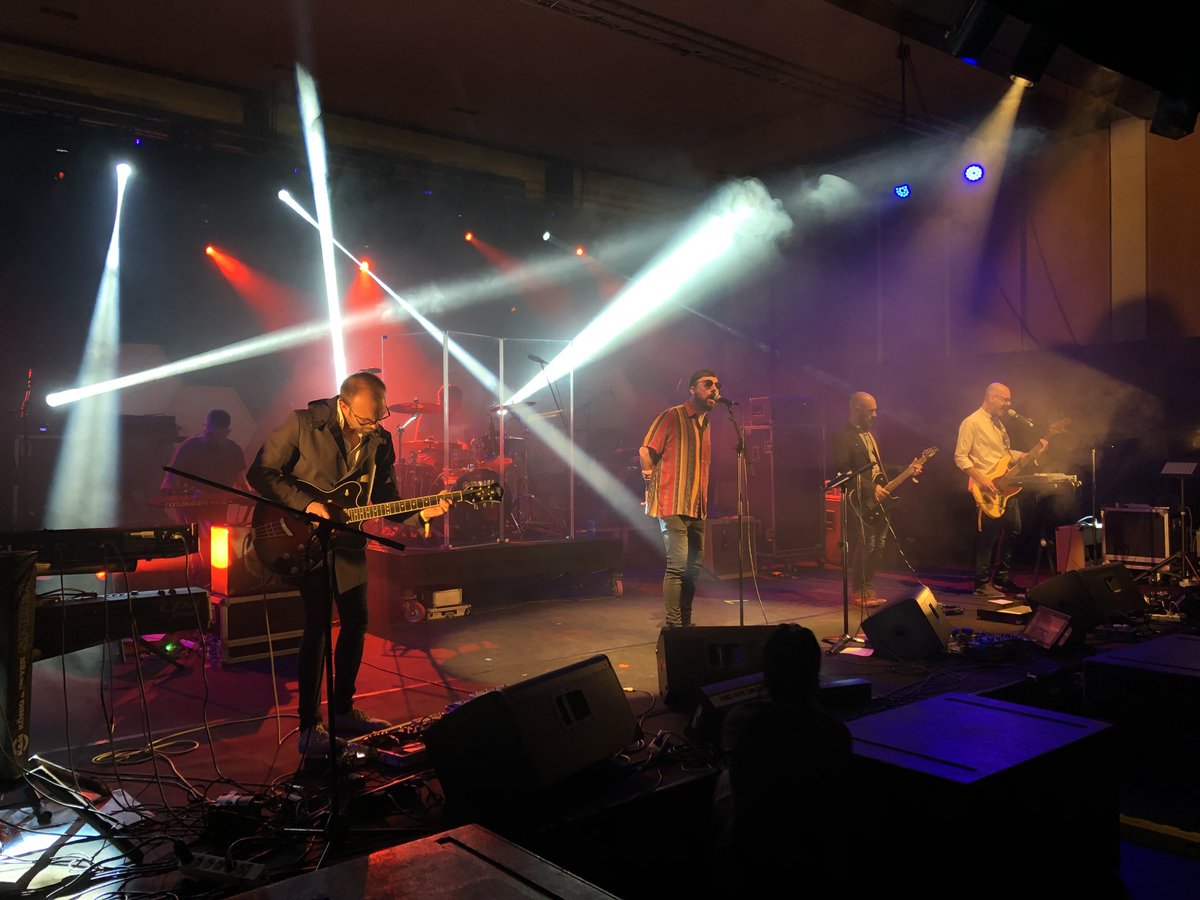 FiraTroVAM's tweet photo. Els castellonencs deBigote obren la Màgic Box auquesta nit en el marc del #FestivalAuditoriObert del #Trovam2017. Presenten #Telescopia. https://t.co/Nvwb3POPQS