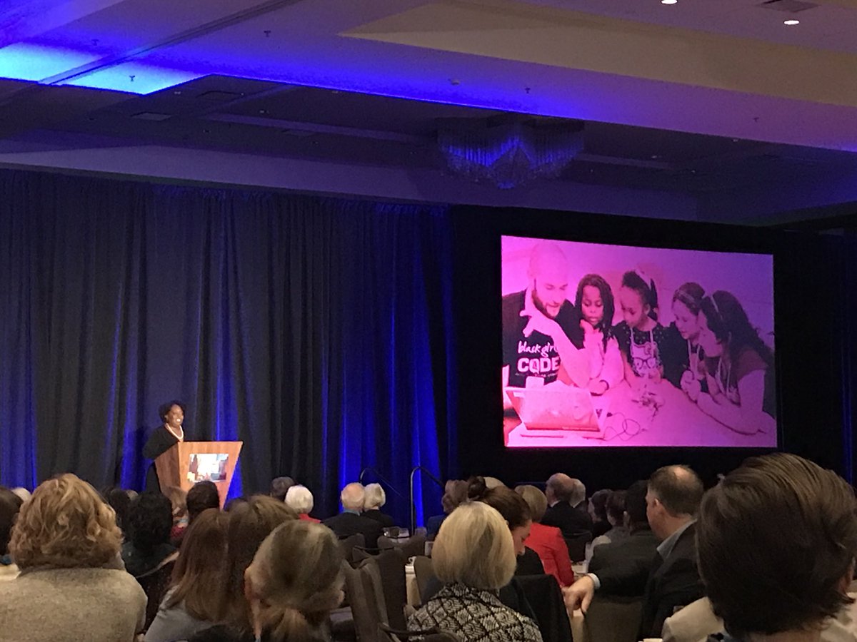 GlobalUCI's tweet photo. @SEUxMSB @juliehuls @SEUxMSB @spacowl95 @austin Kimberly Bryant, founder of Black Girls Code, at the CIEE Conference https://t.co/epNwXUerMJ