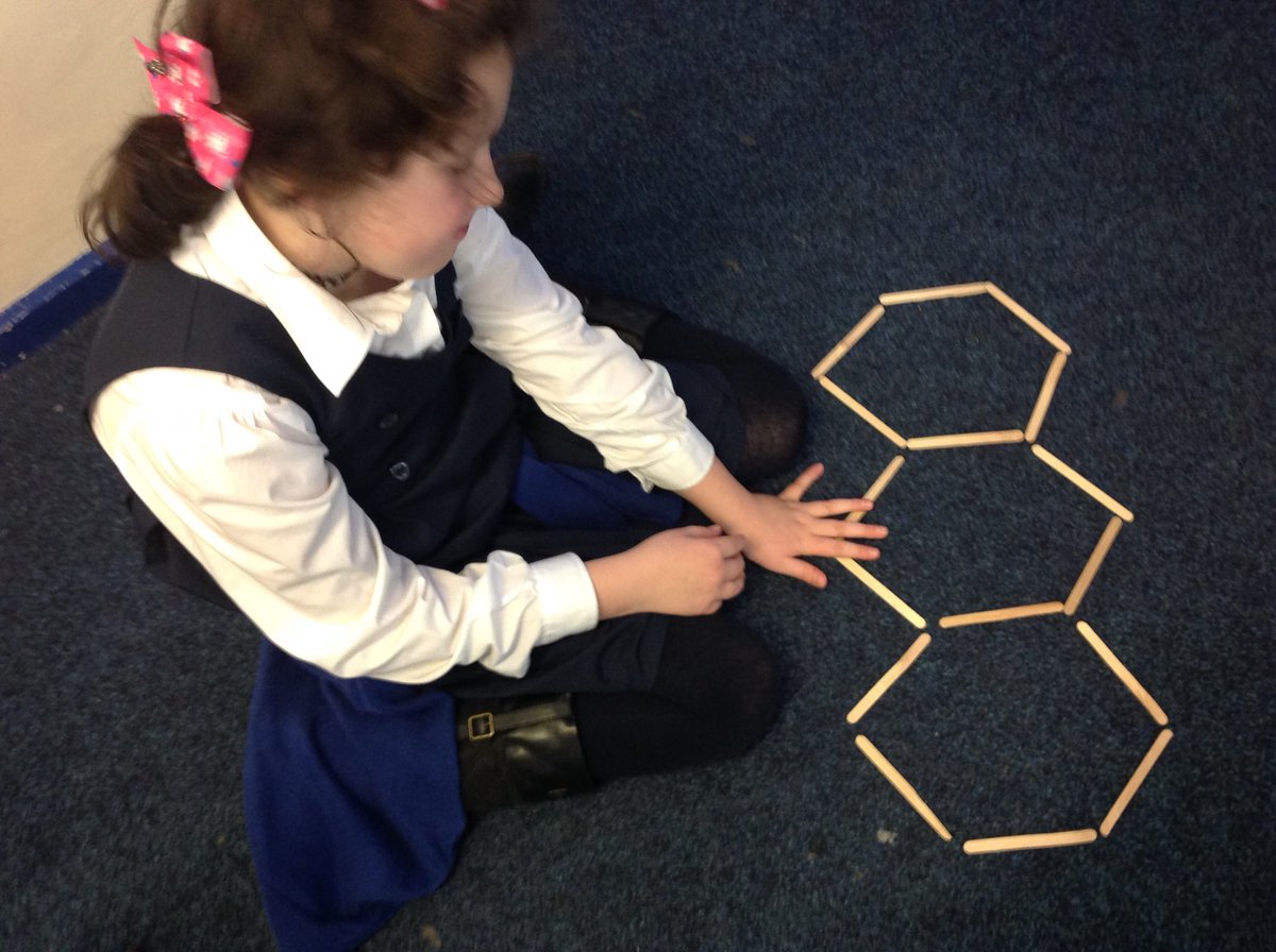 misscleary's tweet photo. Year 6 spent their maths lesson investigating hexagons. Some children figured out the rule 5n+1 after 15 minutes of investigating! πππΌπββββοΈπ #mathsInvestigation #exploringPatterns https://t.co/n9sYEh2rhL