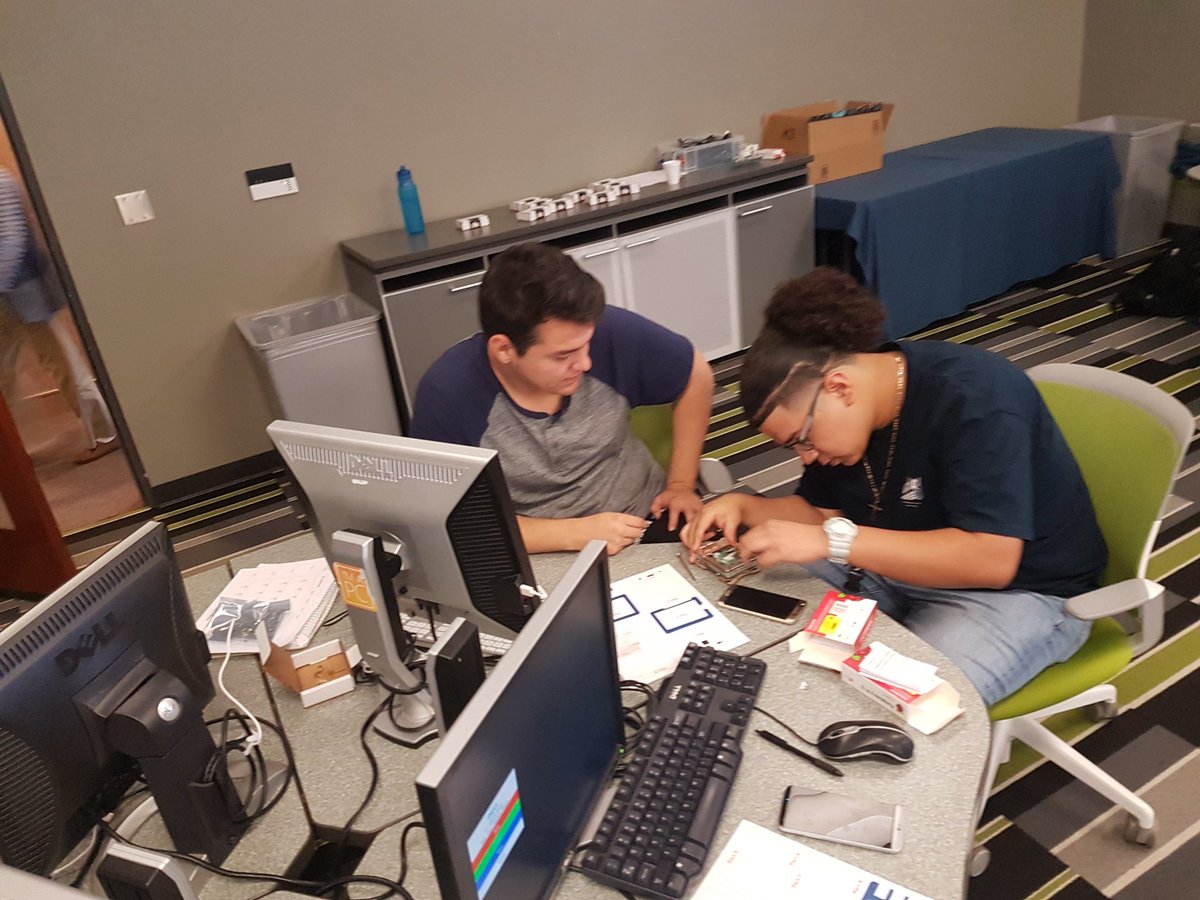 gabygarcia217's tweet photo. Parkland T-STEM Academy Seniors explore cyber security concepts at a Raspberry Pi workshop sponsored by UTEP's Tech-E Program. @YsletaISDCTE @Phs_VEX @Parkland_TSTEM @PenelopeBankst2 https://t.co/XCLkybFtSi