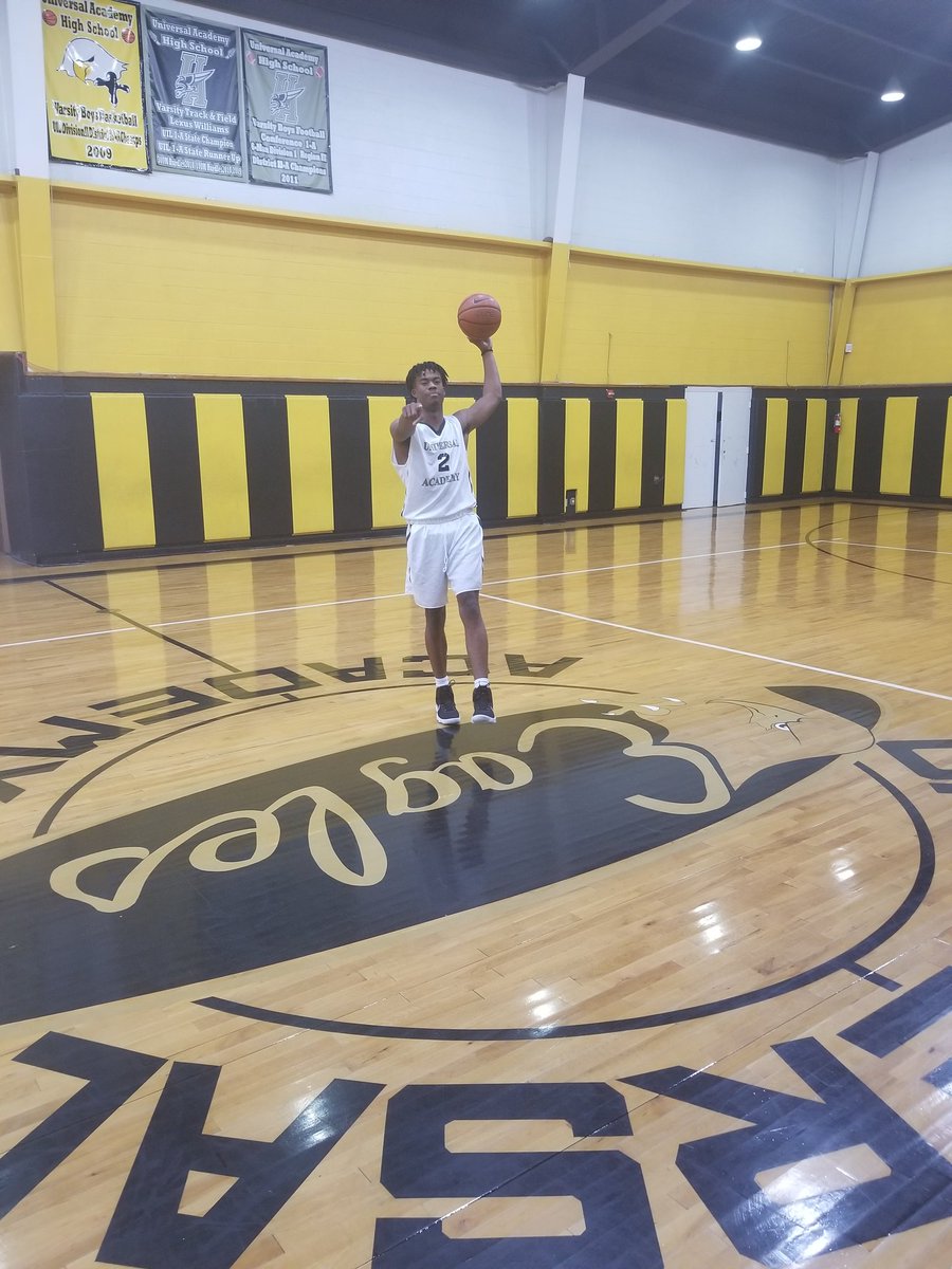 UAEaglesBball's tweet photo. @trigonis30 @CityOfPalmsBKB @HoopfestUSA @thegrindsession @Coast2CoastPrep @playhoops 

Universal Academy Varsity Players Class 2020. #Youngins'

#1 Jaylin Posey 6'2 CG 
#2 KJ Pruitt 6'4 CG 
#Coming2aCitynearU https://t.co/4zoNXPnoSh