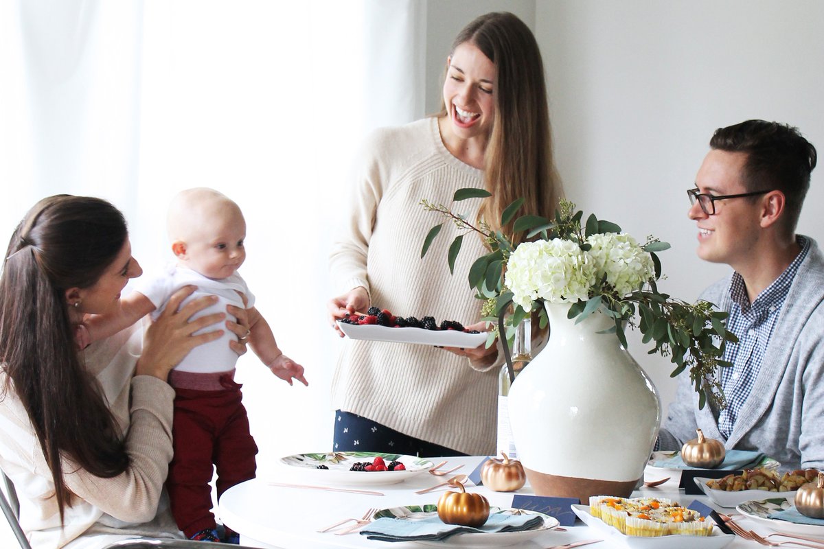 LisaJanelKirk's tweet photo. We decided to put a twist on a traditional Friendsgiving and planned a healthy Thanksgiving Day brunch! Check out the festive table I set with my favorite fall pieces from @Pier1, plus a few entertaining tips, on the blog! #pier1love #pier1_partner https://t.co/nrB7aQOlBs https://t.co/rMmHdYNRID
